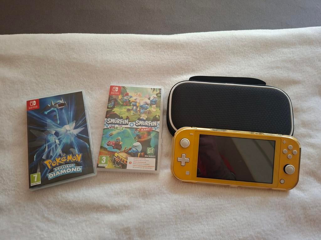 Nintendo switch lite 2 games en hoes, Consoles de jeu & Jeux vidéo, Enlèvement