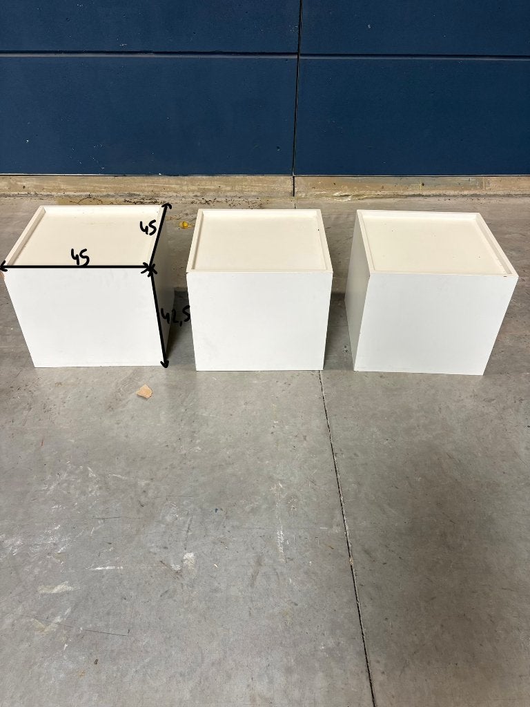 set van 3 witte kubus hockers, Huis en Inrichting, Ophalen, Gebruikt, Hout