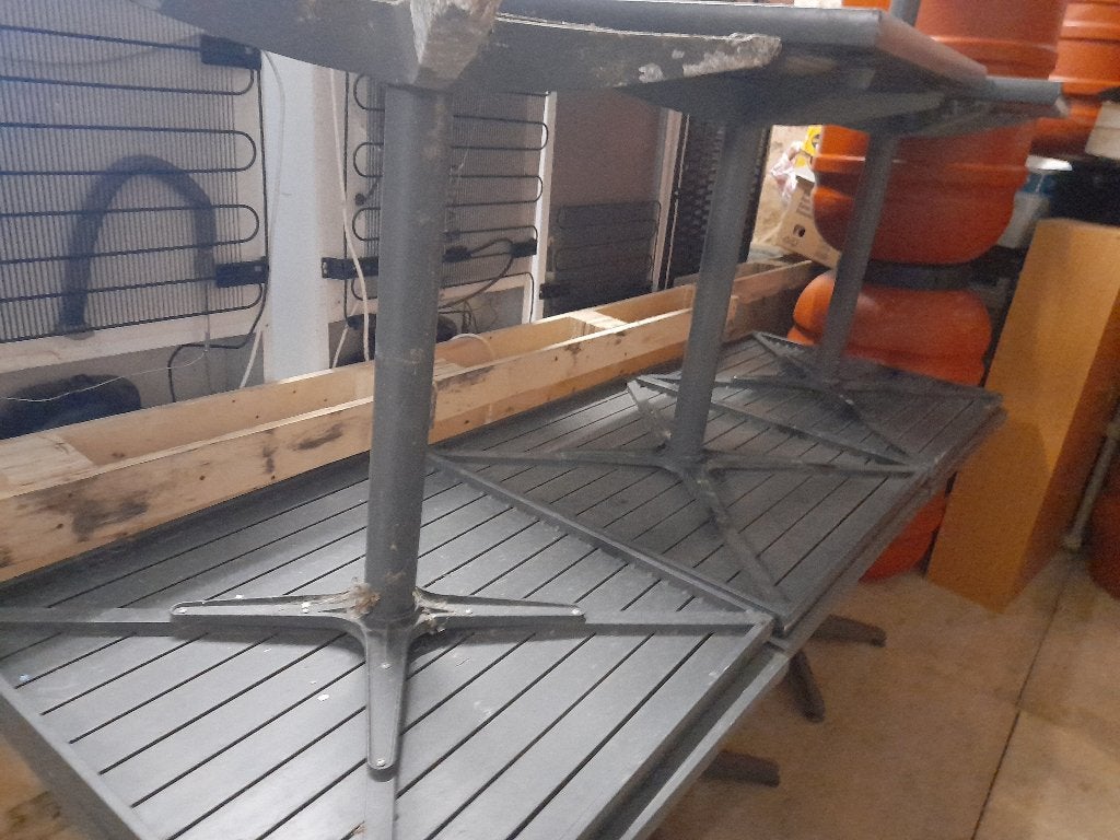 Lot de 11 tables de terrasse  en Alu, Jardin & Terrasse, Enlèvement