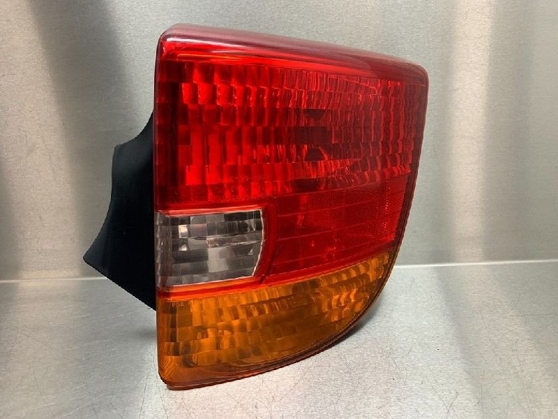 FEU ARRIÈRE DROIT Toyota Celica (ZZT230 / 231), Utilisé, Toyota