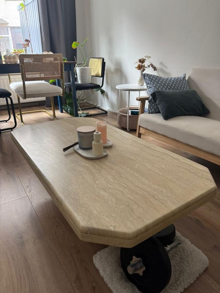 Trevertine salon tafel, Ophalen