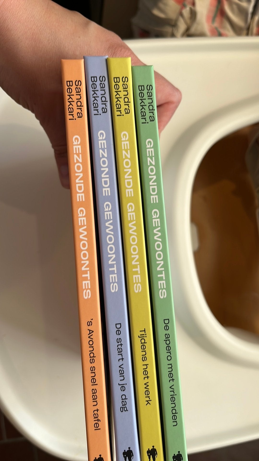 Set van 4 boekjes Sandra Bekkari, Enlèvement ou Envoi, Neuf
