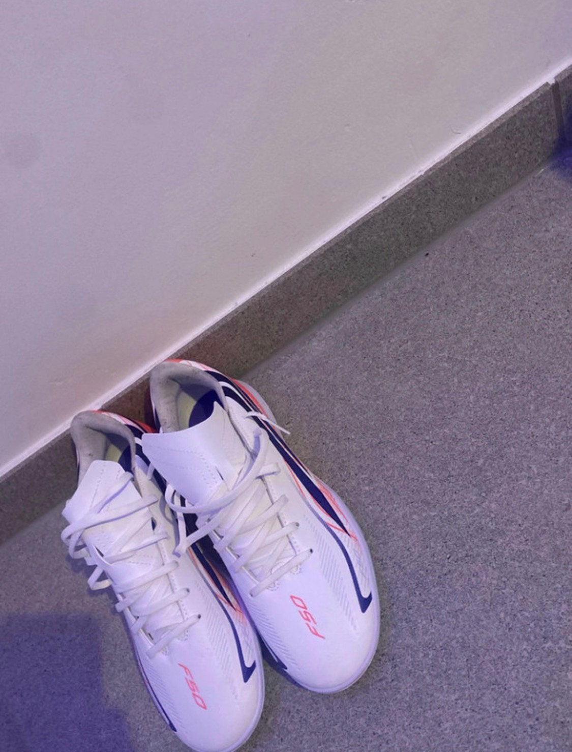 Adidas F50 Hyperfast Club Indoor voetbalschoenen, Sports & Fitness, Football, Enlèvement, Neuf, Chaussures