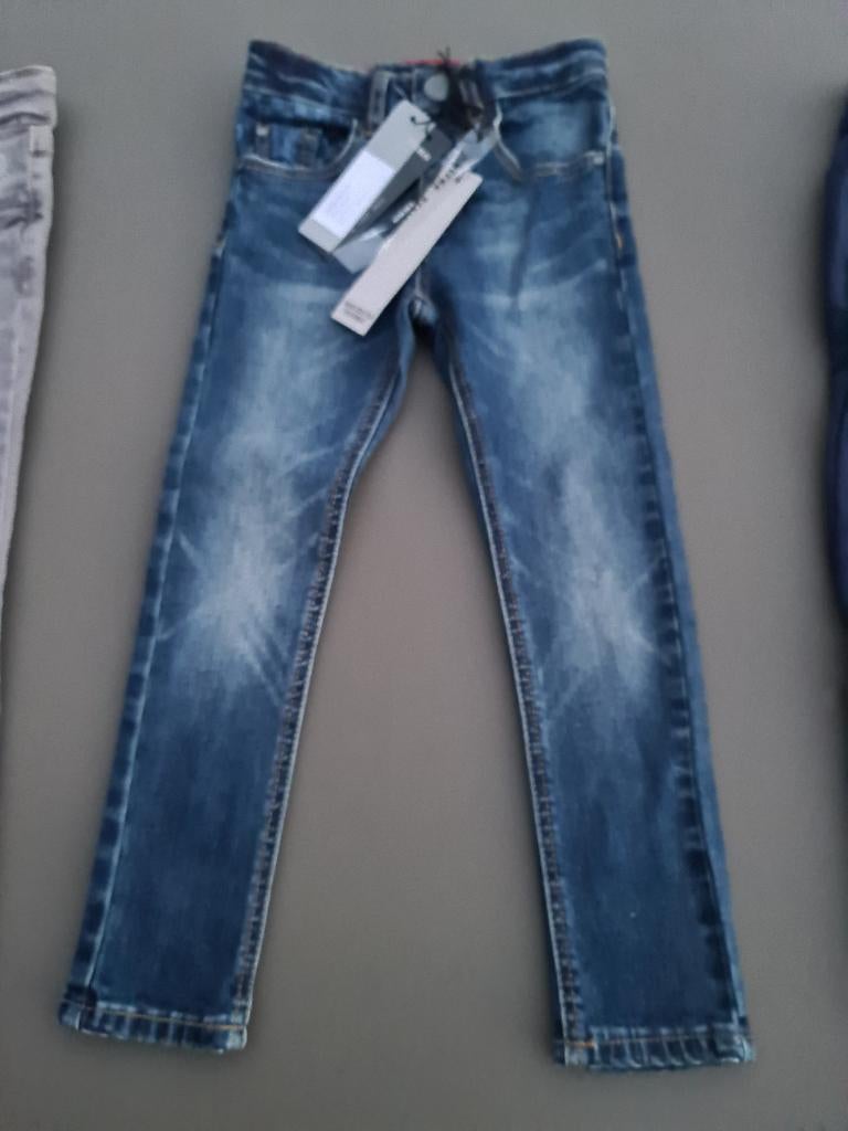 blauwe jeans broek, IKKS, 110 NIEUW, Enfants & Bébés, Vêtements enfant | Taille 110, Enlèvement, Comme neuf, Pantalon