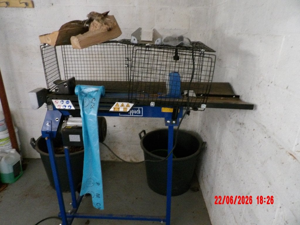 fendeuse a bois, Enlèvement, Comme neuf, Autoportant