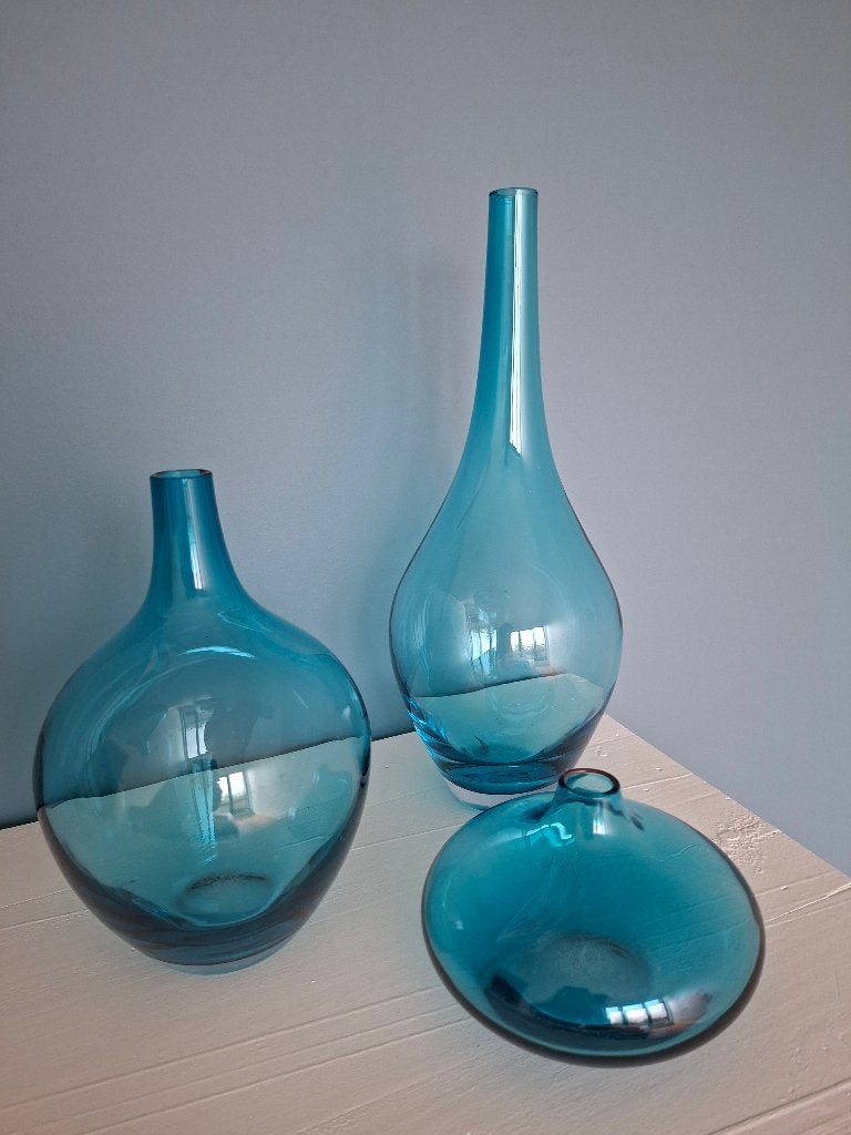 Ikea, Salong, stuks aqua blauwe handgemaakte glazen vazen, Ophalen