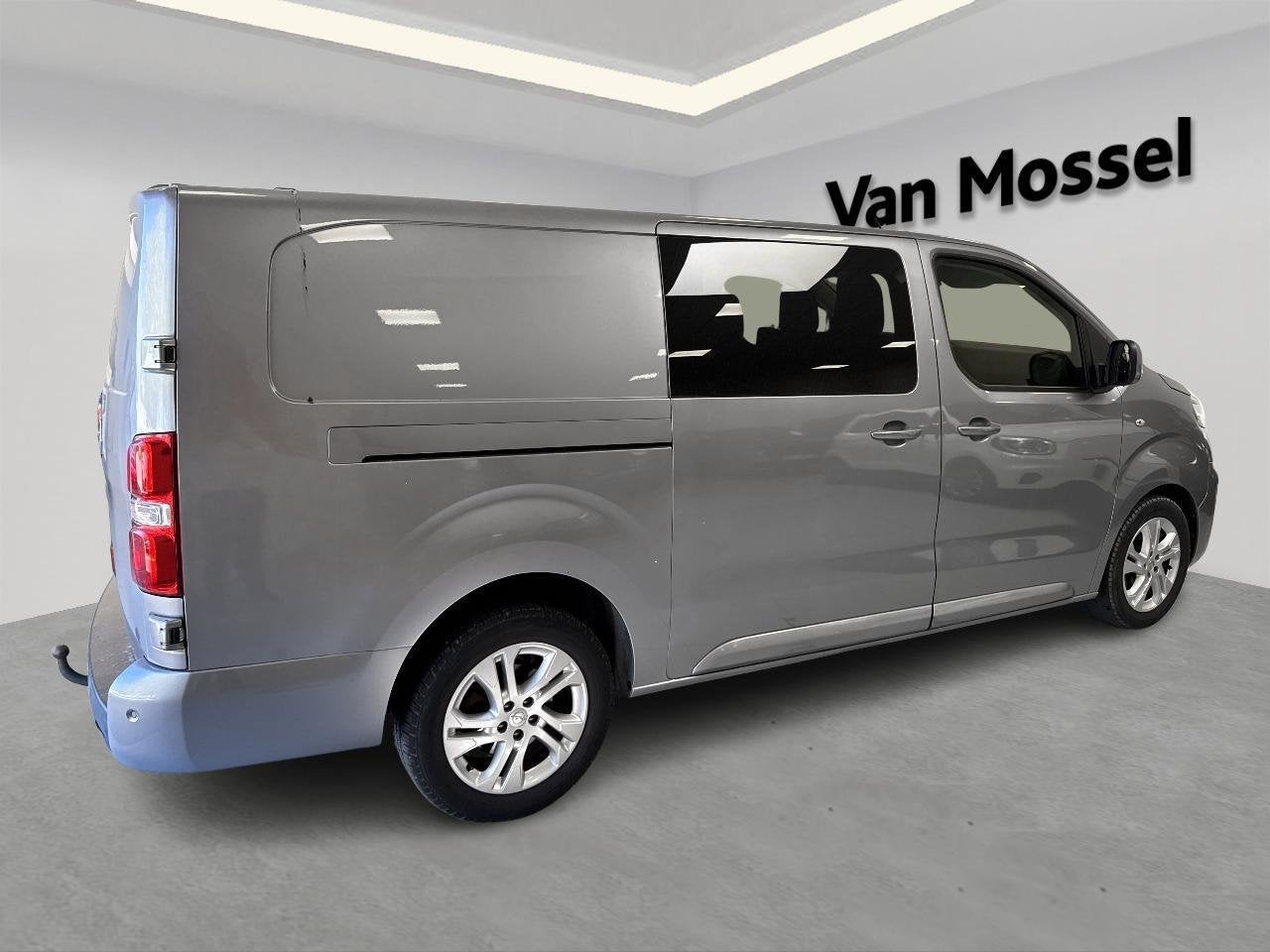 Opel Vivaro 2.0 Turbo 90kW Edition DC L3H1 29, Gebruikt, 4 cilinders, 2500 kg, Zilver of Grijs