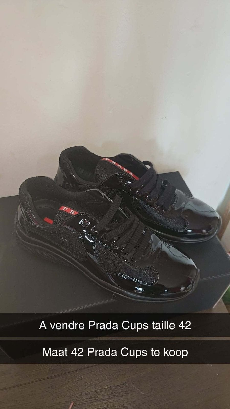 Gobelets Prada jamais portés, Vêtements | Hommes, Chaussures, Enlèvement, Comme neuf