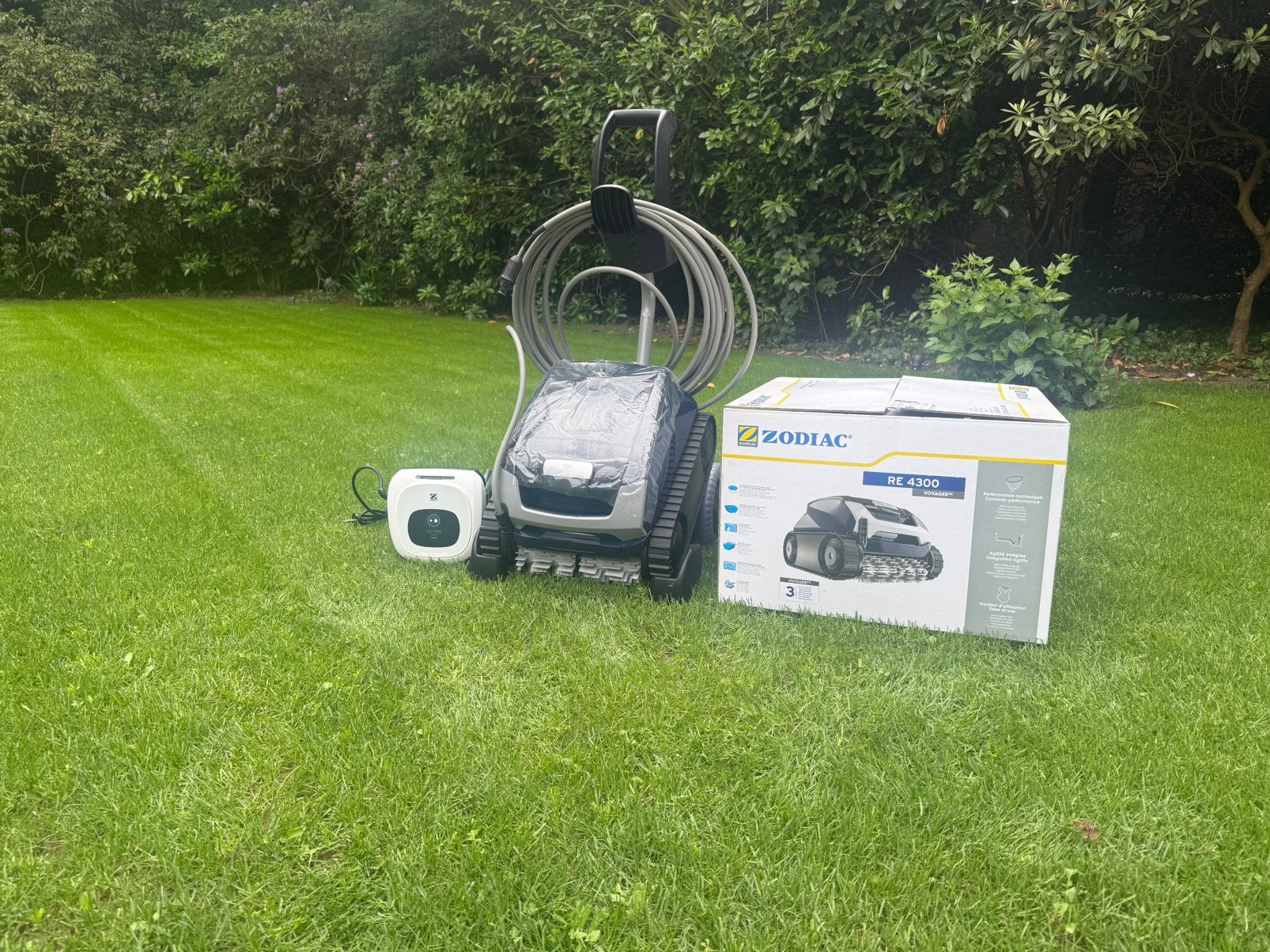 Zwembadrobot zodiac re 4300 met transportkar, Tuin en Terras, Zwembad-toebehoren, Ophalen, Nieuw, Overige typen