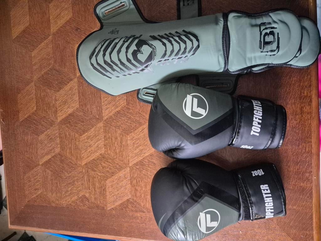 Bokshandschoenen en scheenbeschermers Booster, Ophalen, Bokshandschoenen