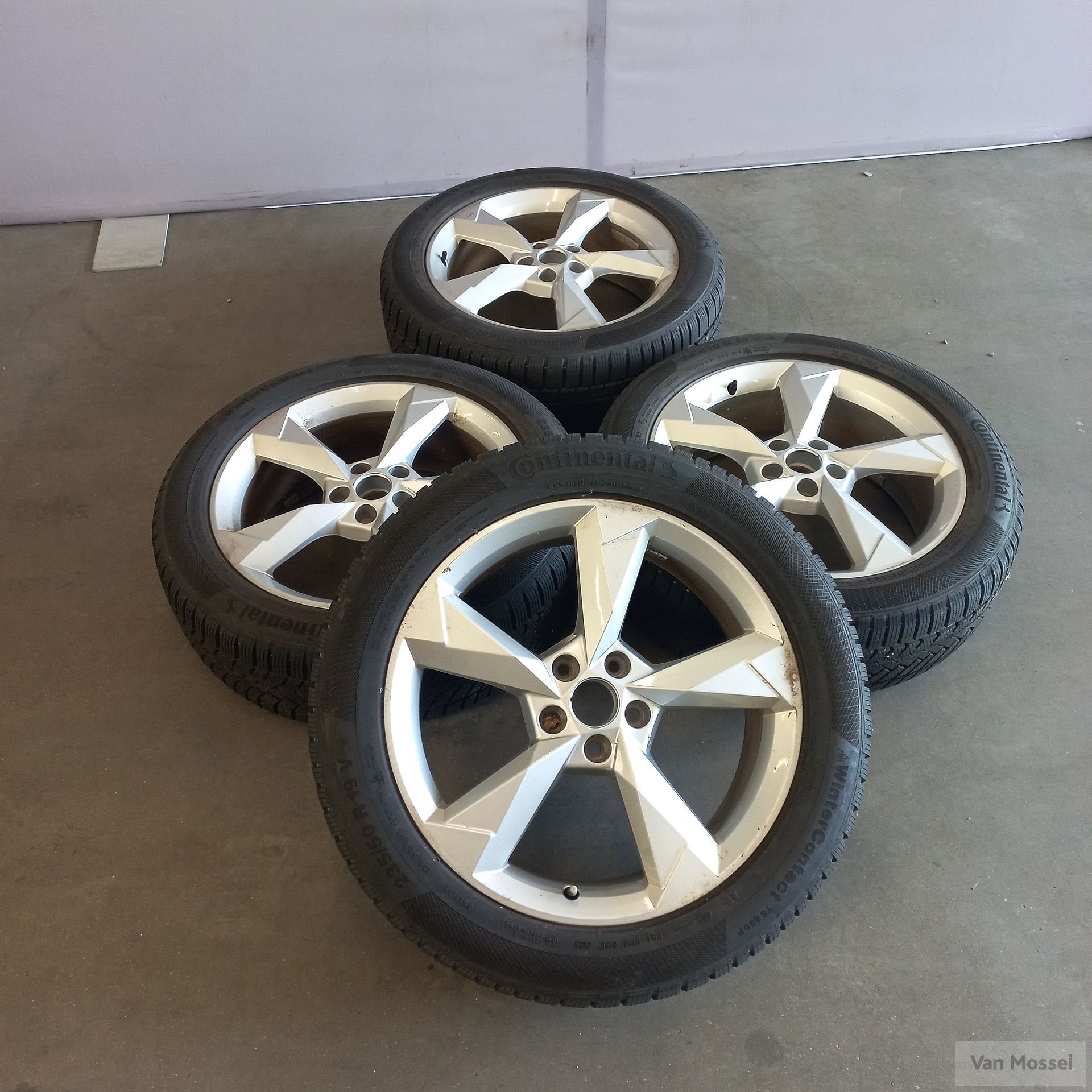 Audi Q3 Continental Wintercontact TS850P 235/50/R19 99V, 19 inch, Gebruikt, -, -