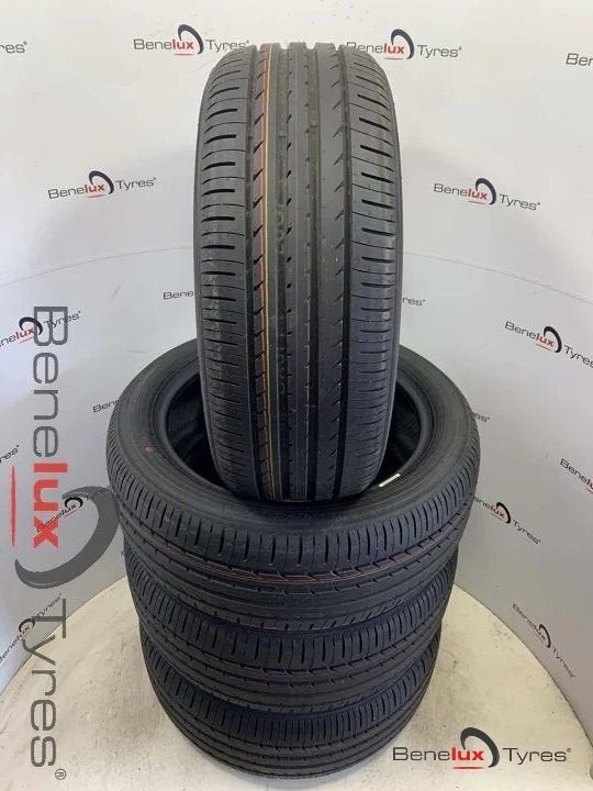 2of4 NEW 215/50R18 92V Toyo R40 215/50 R18 215/50/18 2155018, Autos : Pièces & Accessoires, Neuf, 215 mm, Véhicule de tourisme