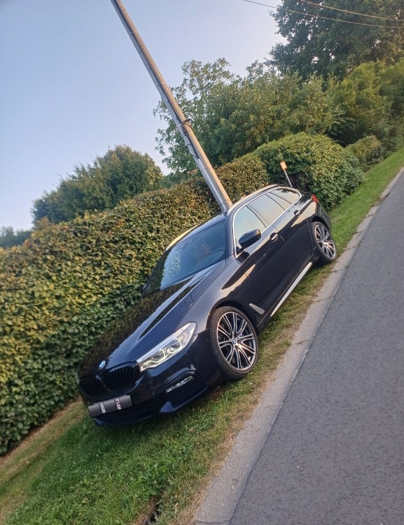 Bmw 540i Xdrive Touring, Auto's, BMW, Automaat, Dealer onderhouden, Euro 6, Lane Keeping Assist