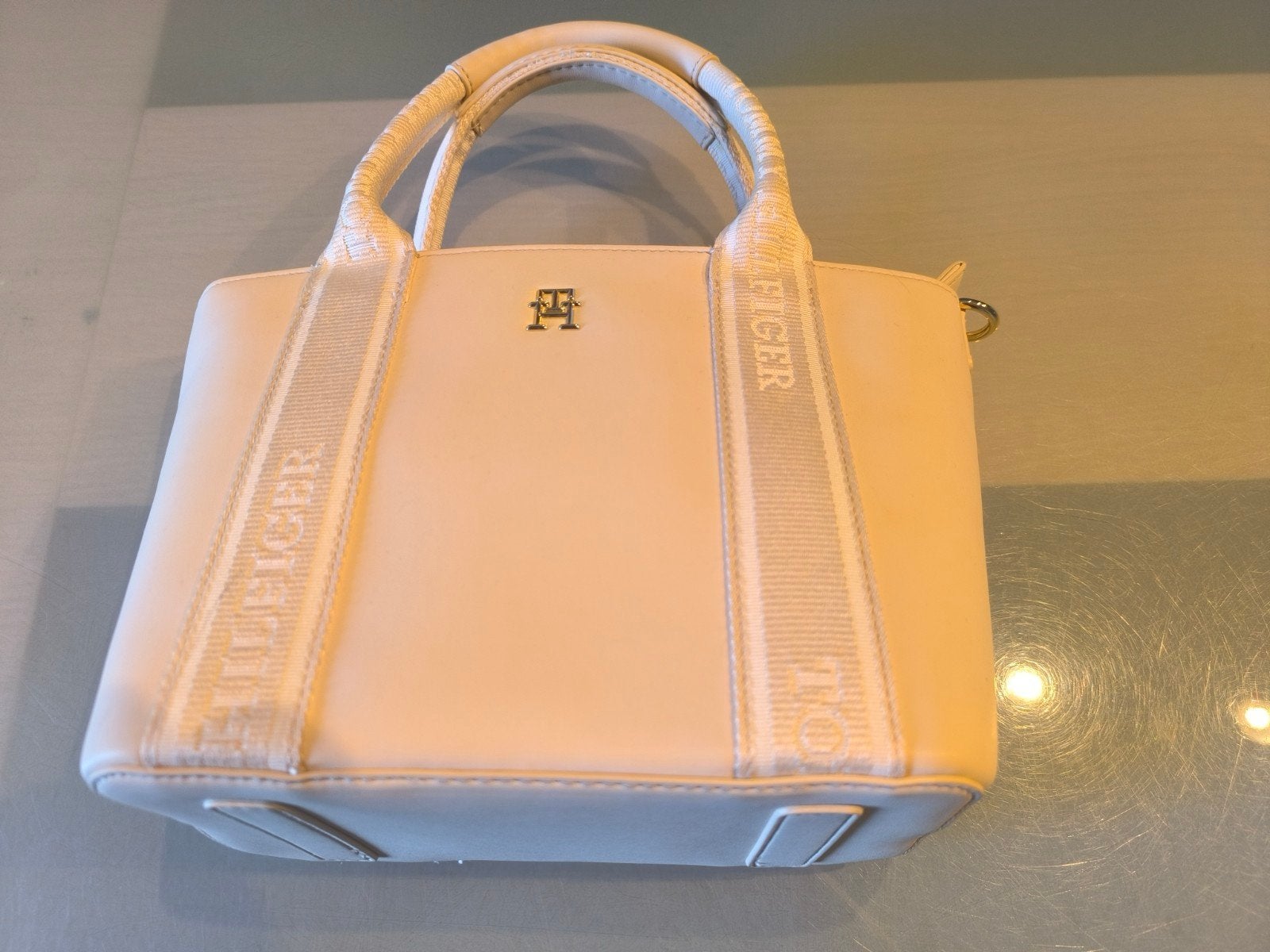 Sac Tommy Hilfiger neuf avec étiquette, Ophalen of Verzenden, Handtas