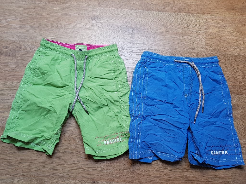 groene en blauwe short of zwemshort van GAASTRA maat 128, Kinderen en Baby's, Broek, Gebruikt, Ophalen of Verzenden, Gaastra