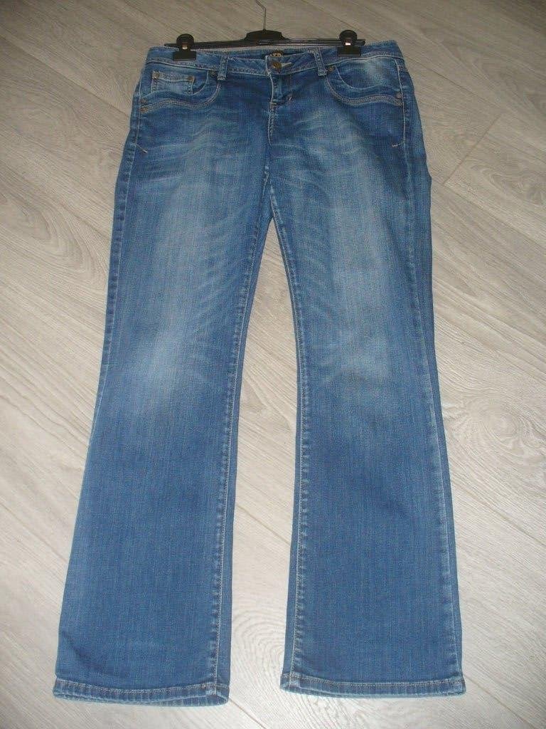 Jeansbroek LTB maat 31, Kleding | Dames, Spijkerbroeken en Jeans, Blauw, Ophalen of Verzenden, Zo goed als nieuw, LTB
