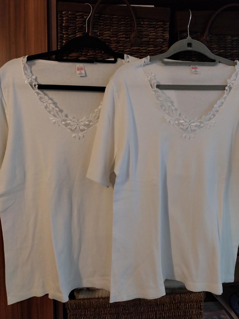 2 stuks ondergoed tshirt maat 50, Kleding | Dames, Ondergoed en Lingerie, Ophalen of Verzenden