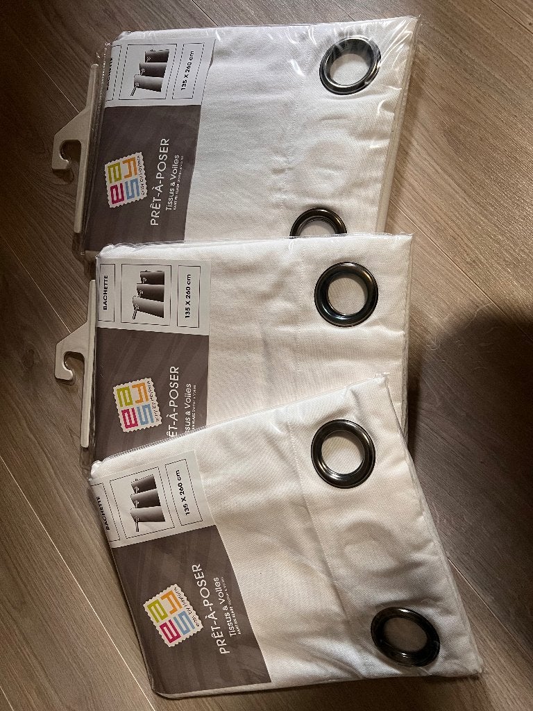 3 Tentures blanches avec anneaux, Maison & Meubles, Autres marques, Avec anneaux, Enlèvement, Coton
