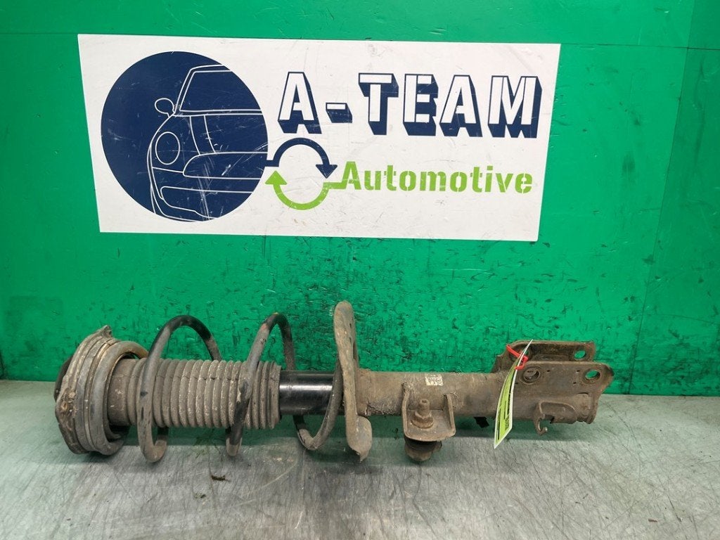 AMORTISSEUR OU ABSORBEUR DE CHOC AVANT DROIT Juke (F15), Germany@nissan-services.eu, Kronenweg 38
50389  Wesseling, DE, Utilisé
