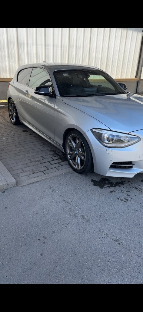 M135ias, Autos, Cuir, Argent ou Gris, Achat, 6 cylindres