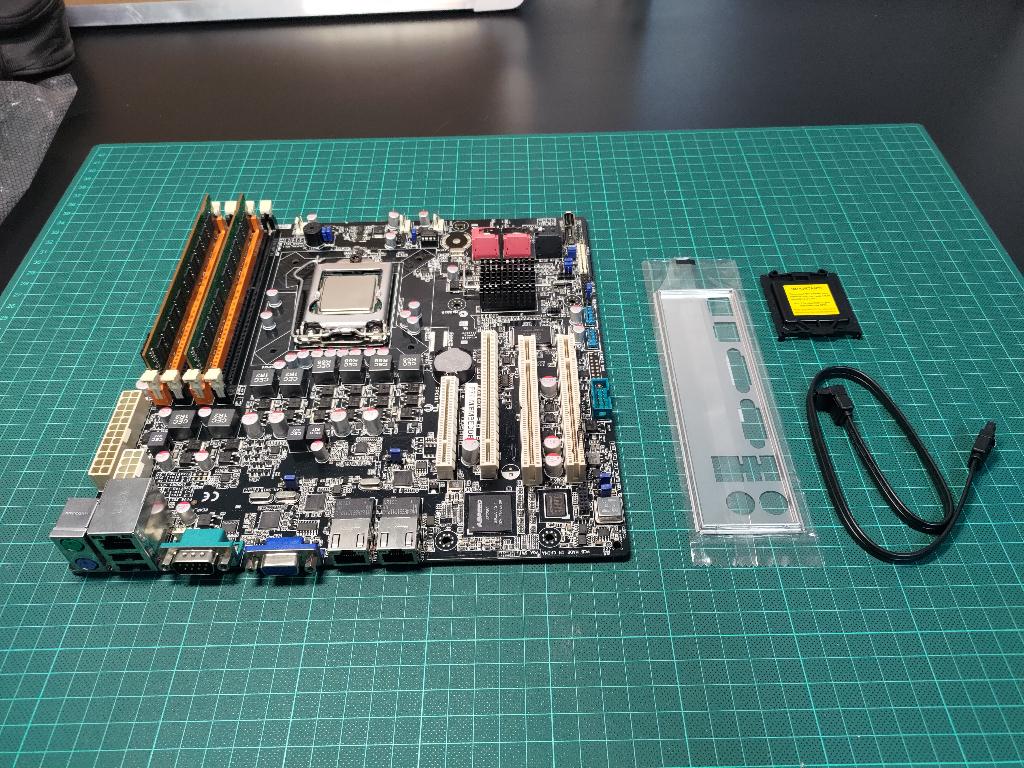 Moederbord combo ASUS [M-ATX] + Intel XEON X3470 + 4GB RAM, Ophalen, LGA 1156, Gebruikt, DDR3