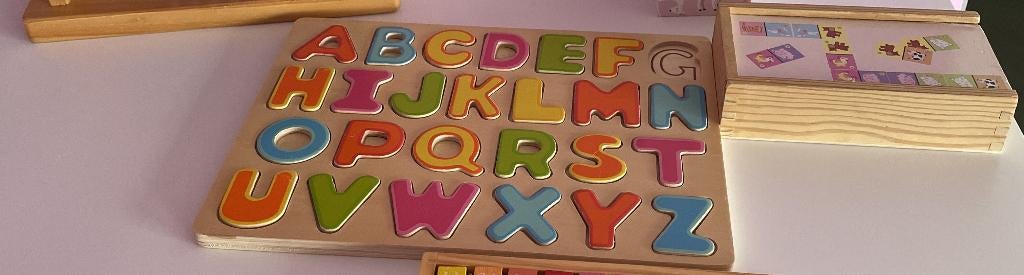 Houten puzzel van het alfabet mist enkel letter G, Kinderen en Baby's, Ophalen of Verzenden, Zo goed als nieuw, Overige typen