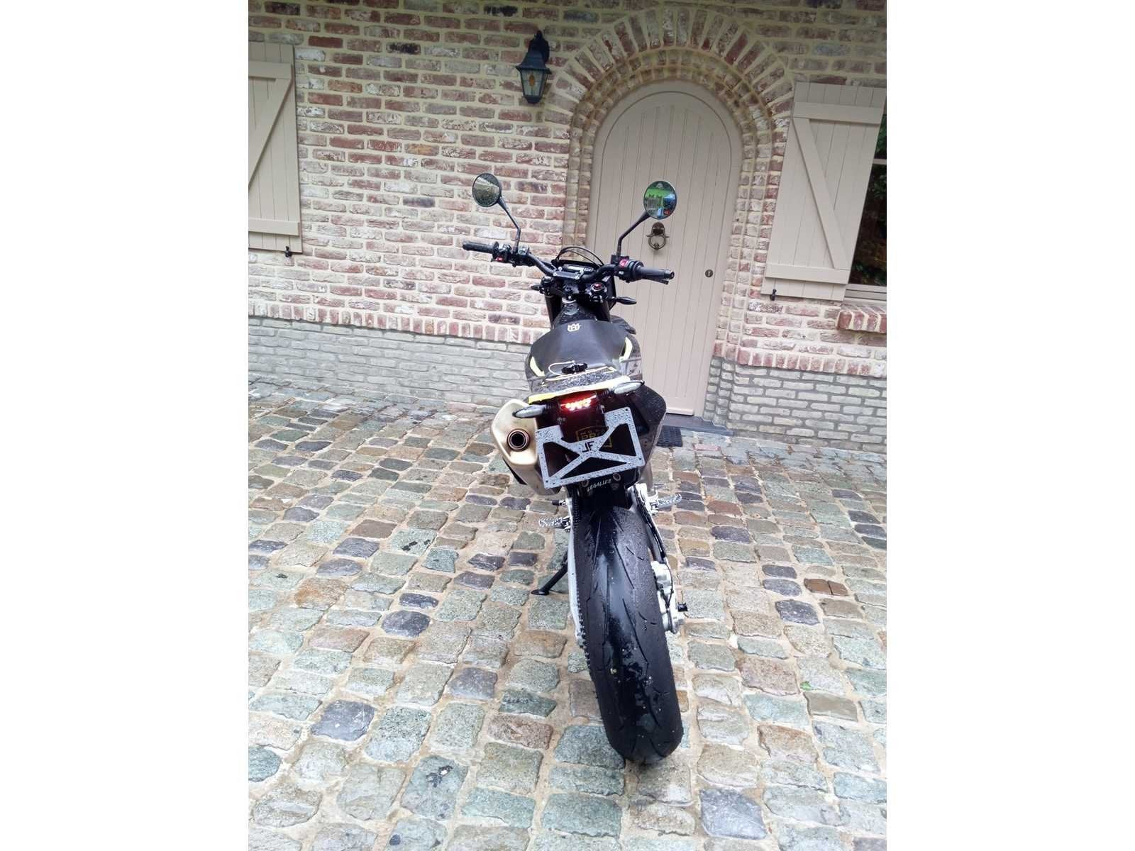 HUSQVARNA - 701 SUPERMOTO - Moto, Motos, Motos | Husqvarna, Entreprise, Autre