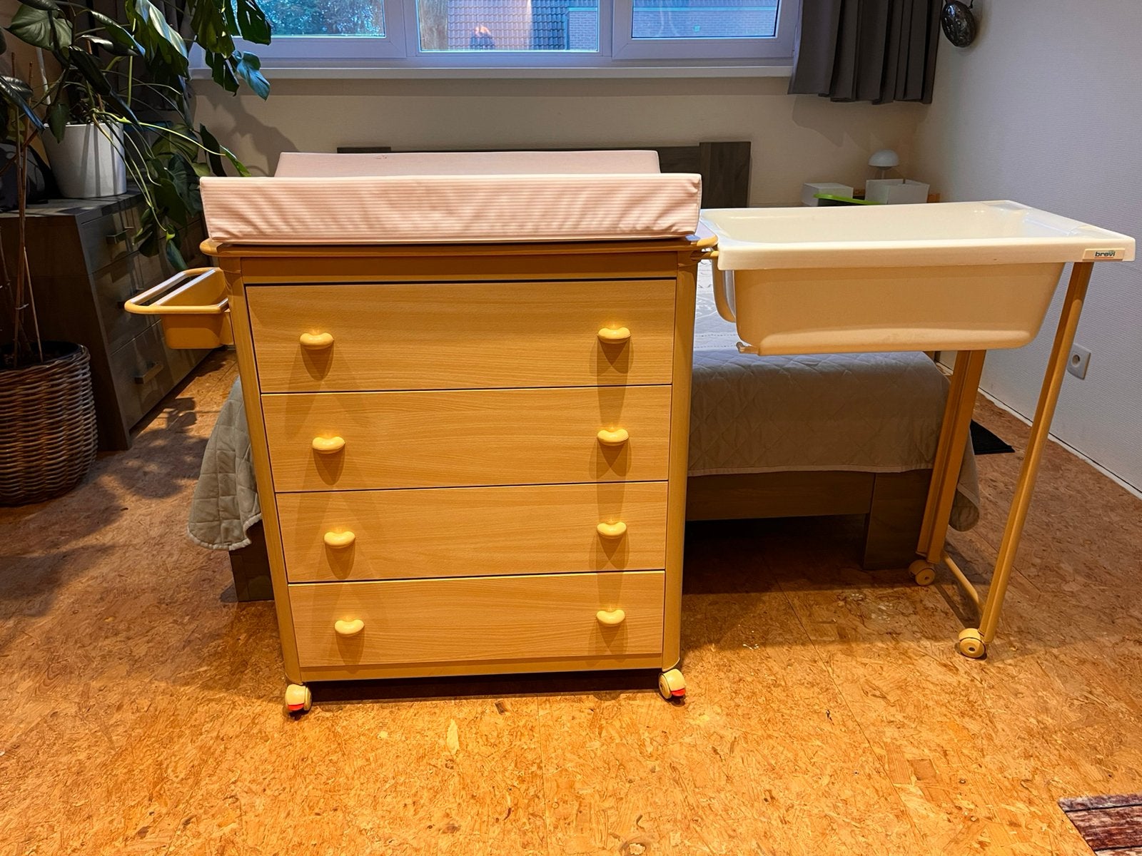 Armoire d'allaitement avec baignoire, Enfants & Bébés, 90 à 105 cm, Enlèvement, Utilisé, Moins de 75 cm