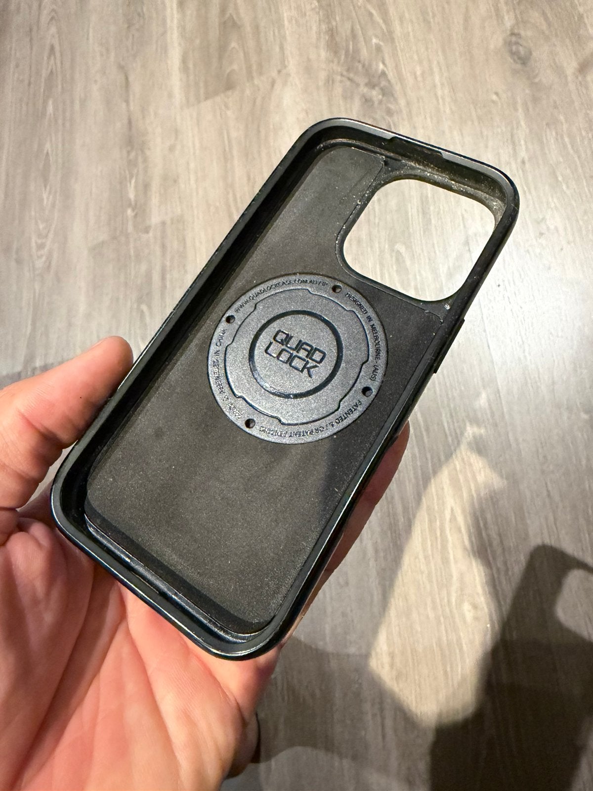 Quad lock mag hoesje voor iPhone 16pro, Ophalen, IPhone 16 Pro, Gebruikt, Quad Lock
