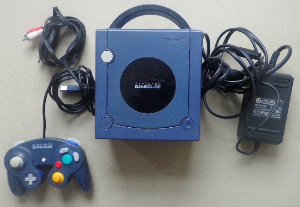 Gamecube + aansluitkabels + originele controller, Games en Spelcomputers, Ophalen of Verzenden, Gebruikt, Paars, Met 1 controller
