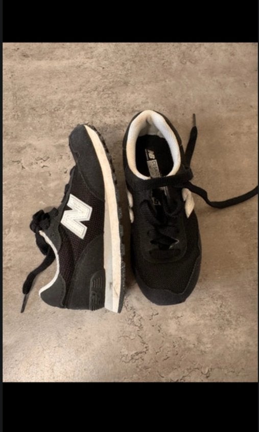 Zwart-witte New Balance sneakers – goede staat, Ophalen of Verzenden, Gebruikt