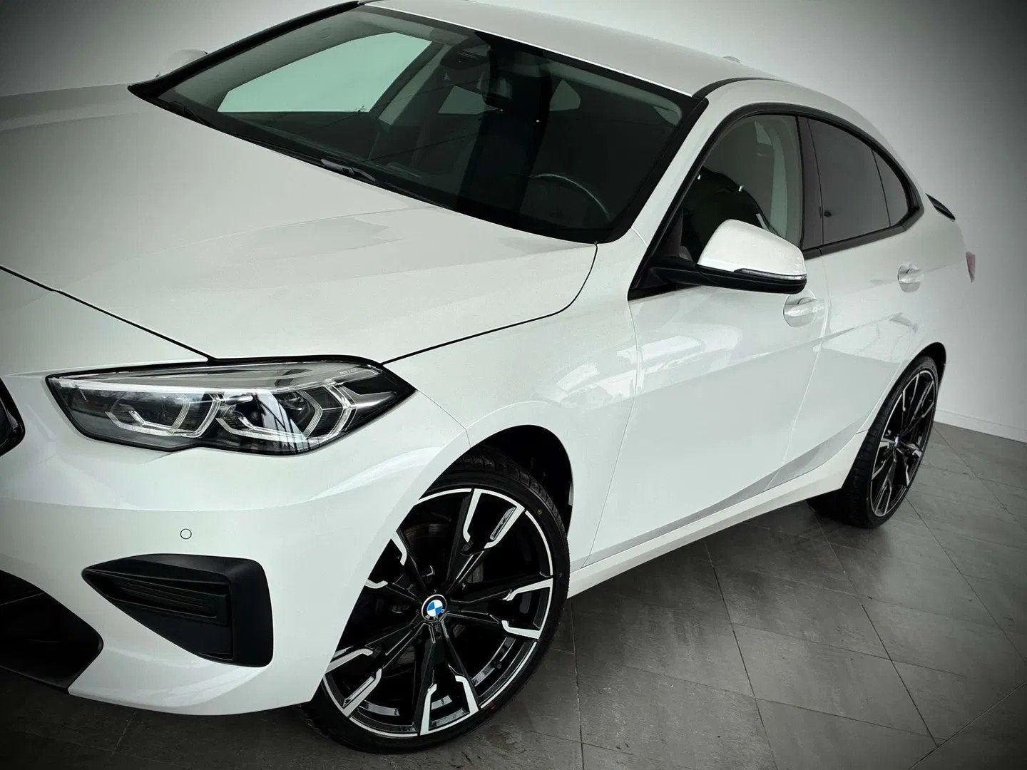 BMW 2 Serie 218i Gran Coupé SPORT-1ERPRO-GPS-CARPLAY-JANTES, Auto's, BMW, 100 kW, 4 deurs, Stof, Gebruikt