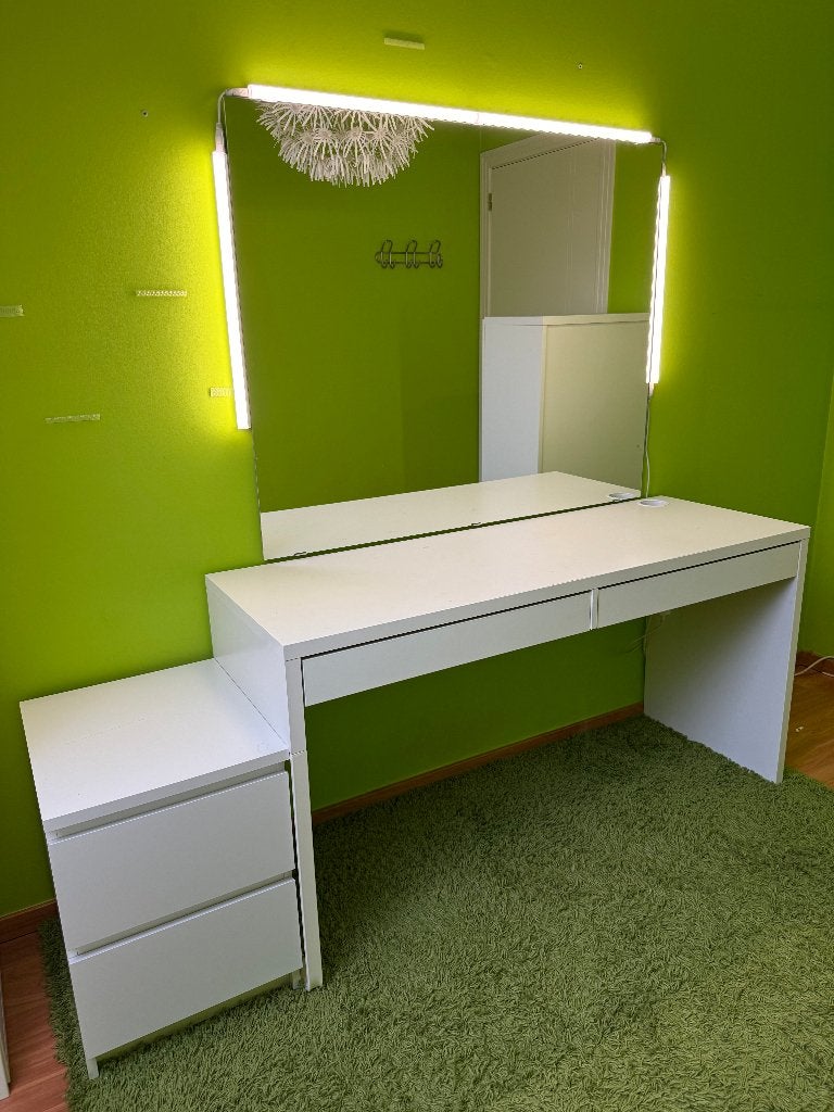 meubel bureel make-up, Huis en Inrichting, Bureaus, Ophalen, Gebruikt, Spaanplaat of MDF, IKEA