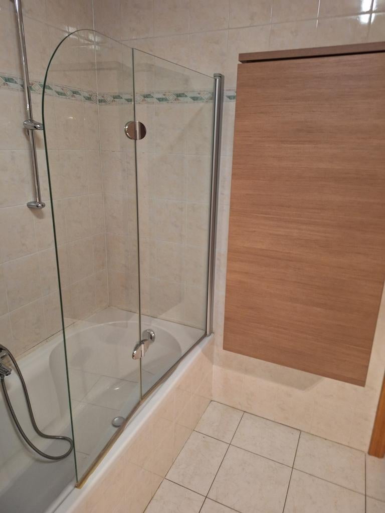 Pare-baignoire et baignoire, Enlèvement ou Envoi
