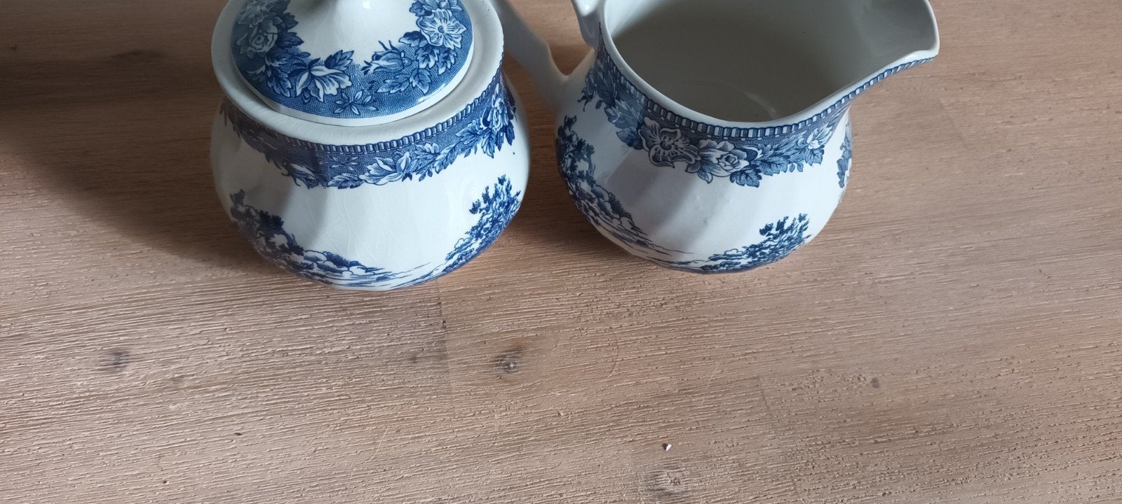 Engelse melk en suikerpot, Ophalen