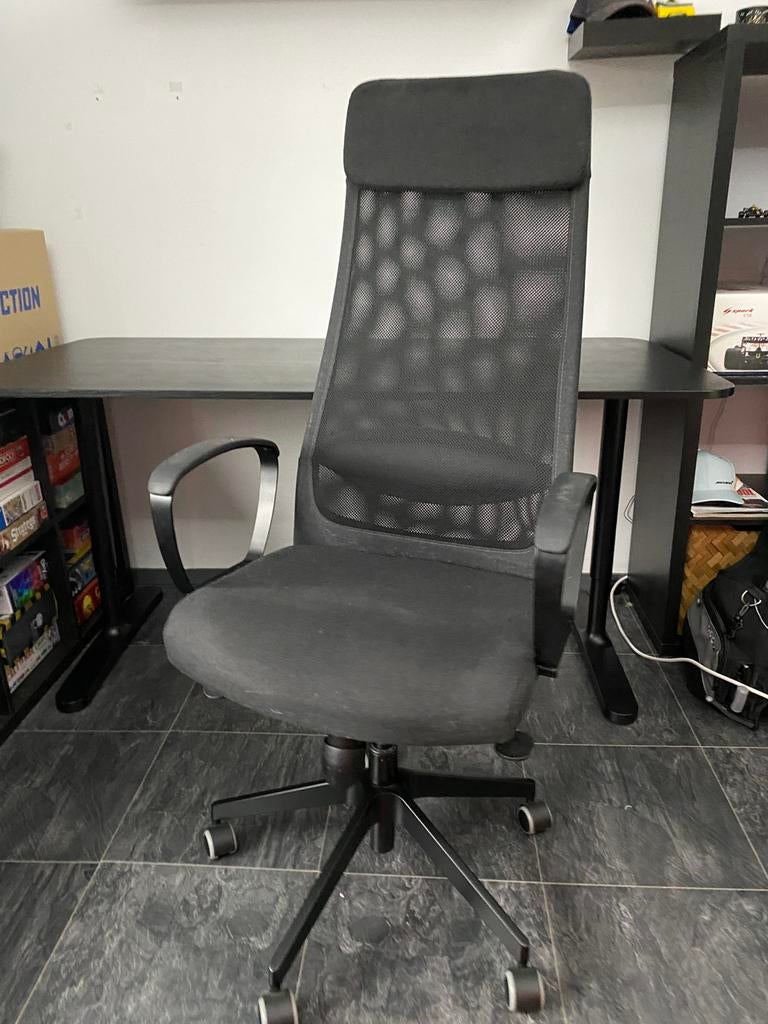 IKEA Markus bureaustoel, Huis en Inrichting, Bureaustoelen, Ophalen, Zo goed als nieuw, Bureaustoel