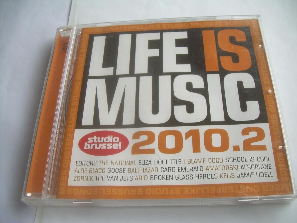 2 CD S - STUDIO BRUSSELS - LIFE IS MUSIC - 2010 - 2, CD & DVD, CD | Compilations, Enlèvement ou Envoi, Comme neuf, Pop