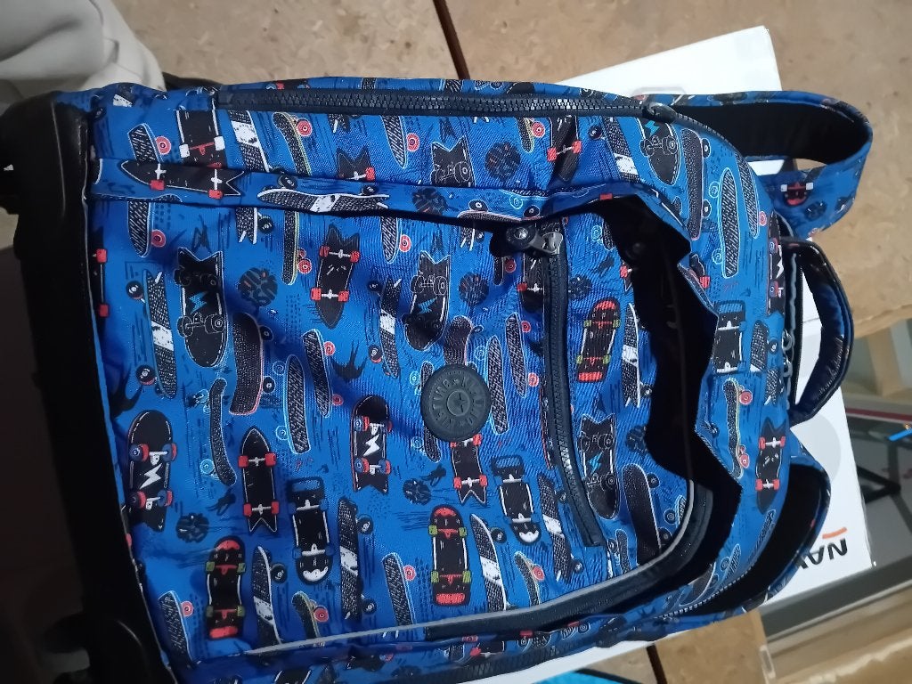 Cartable roulette + sac à manger Kipling, Enlèvement, Comme neuf