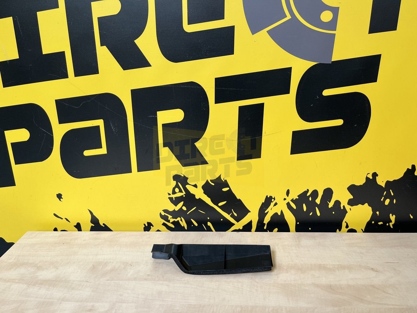Suzuki Swift  (24-)  achterbumper cover rechtsboven Originee, Neuf, Arrière, -, -