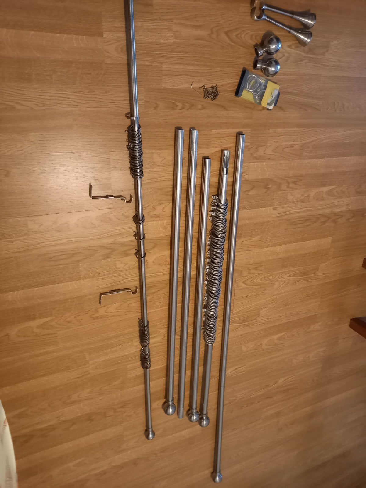 3 inox uitschuifbare gordijnroedes complete set, Huis en Inrichting, Ophalen