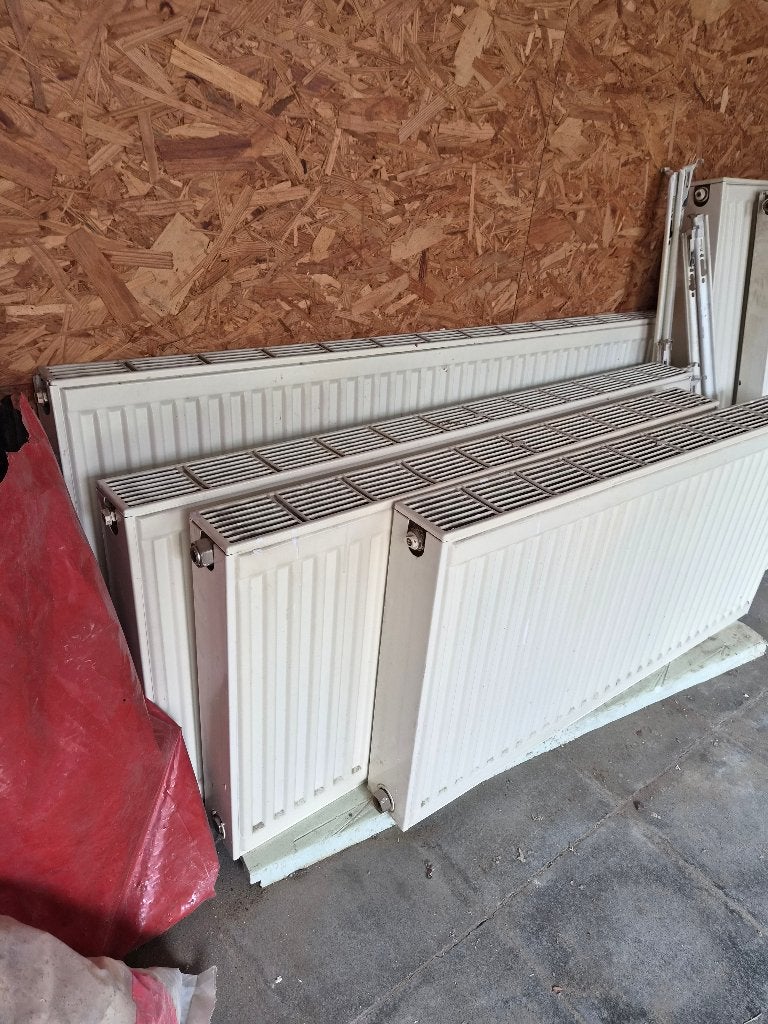 diverse radiatoren(groot en klein), 800 watts ou plus, Enlèvement, Utilisé, Radiateur
