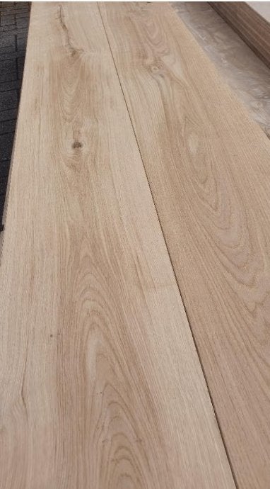 RESTE: 34,9 M2, PLATEAU EN CHÊNE, 22 CM DE LARGE, TRÈS ÉPAIS, Enlèvement