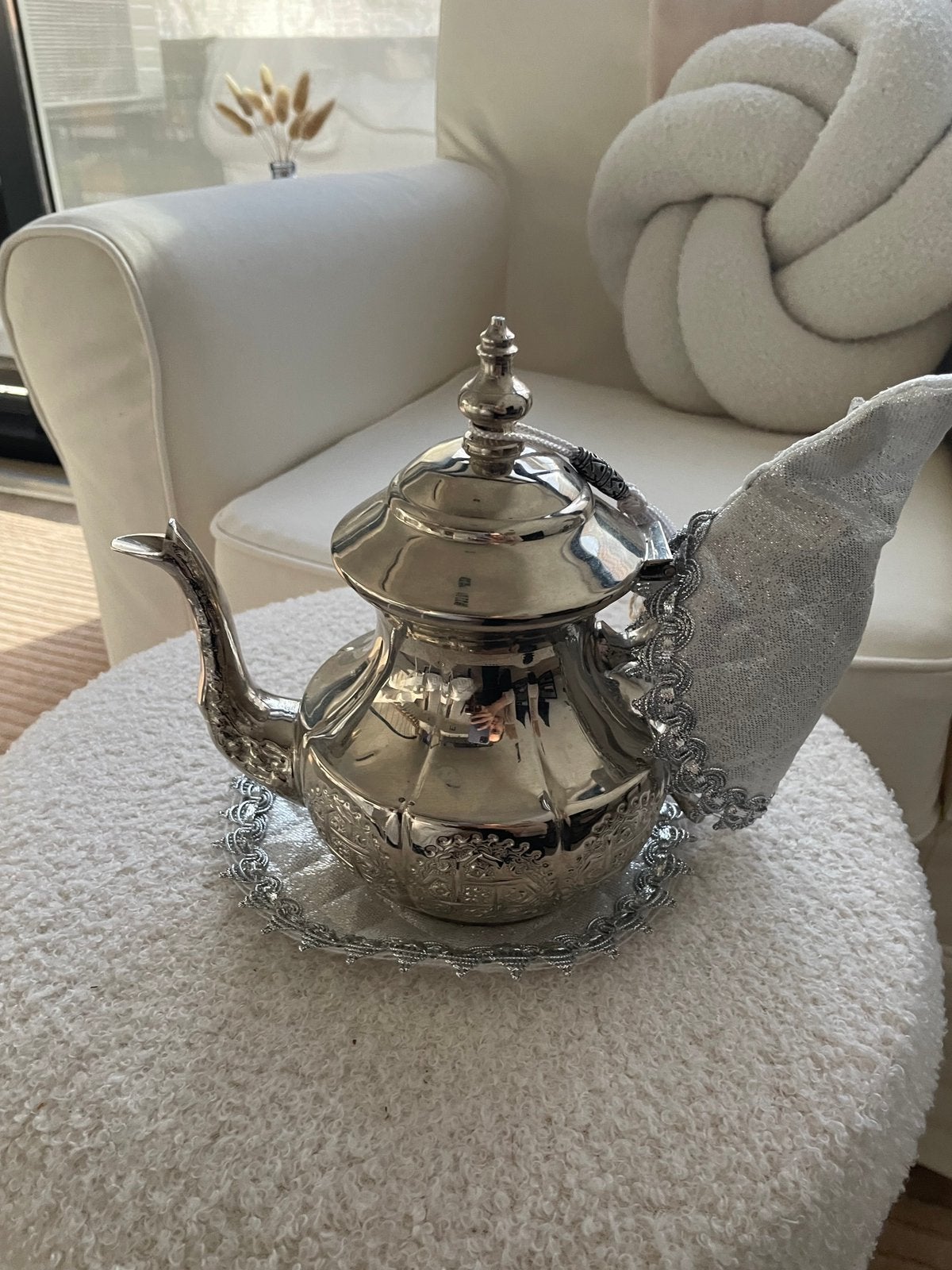 Théière marocaine métal argenté ciselé accessoires assortis, Enlèvement