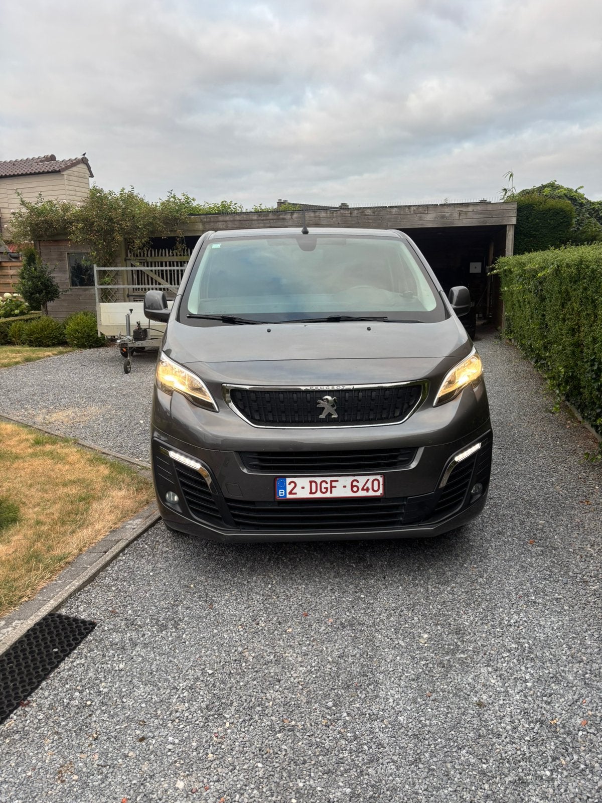Peugeot expert 3 zit 2018 78500 km donker grijs, Voorwielaandrijving, Euro 6, Overige kleuren, Grijs