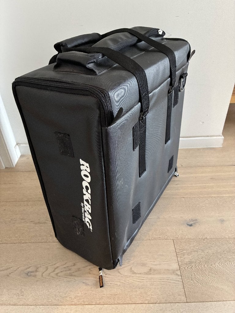Warwick RockBag 2U Rack Bag + custom patch (Apollo ready!), Enlèvement ou Envoi, Utilisé, Audio