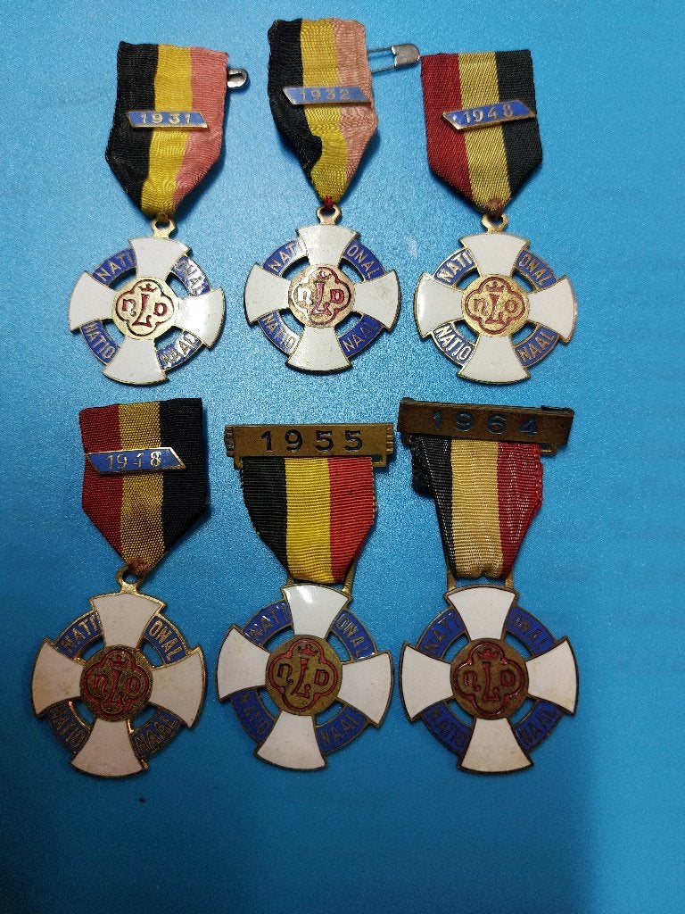Médaille Belges, Enlèvement