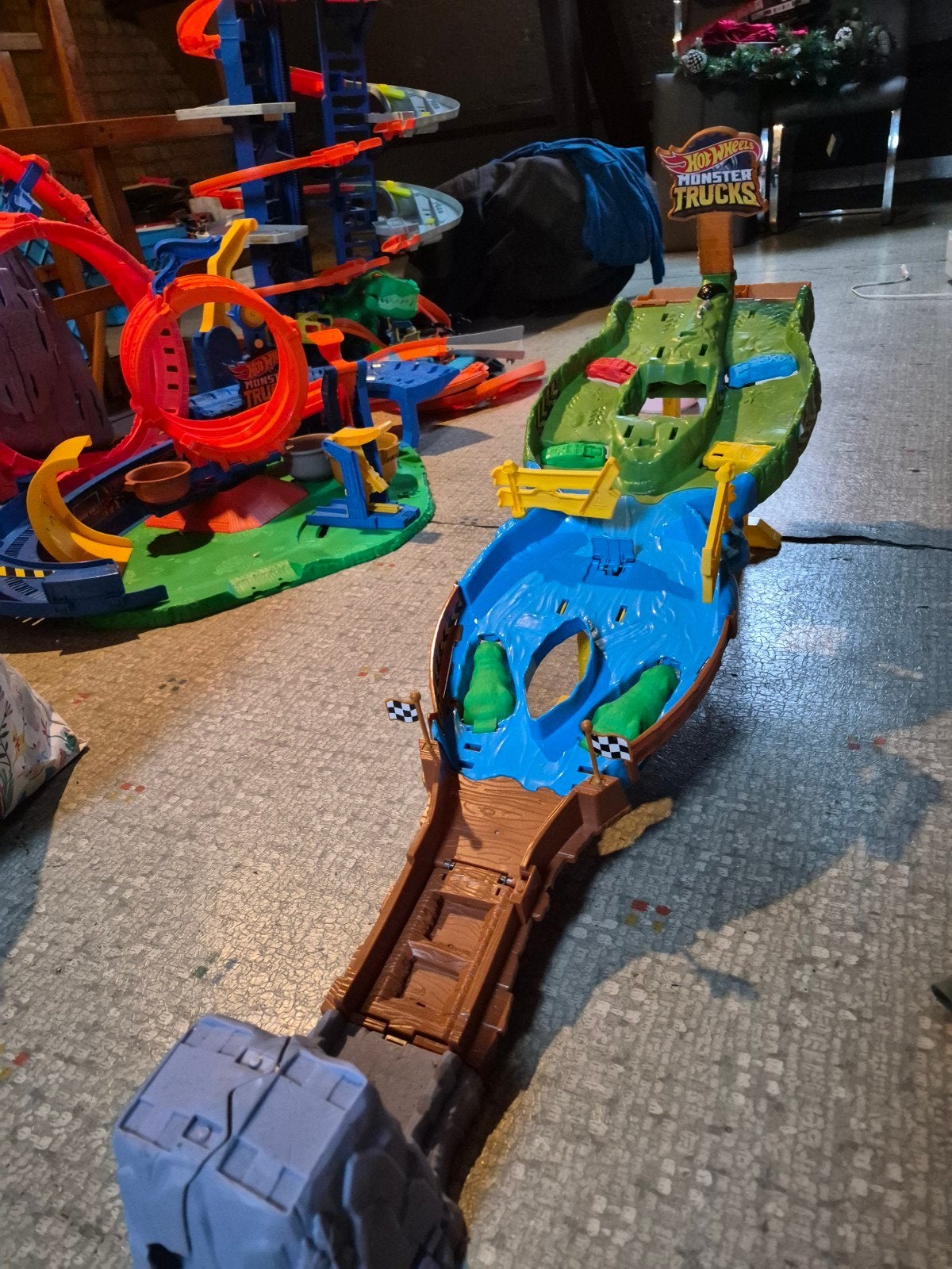 hot wheels tournament of titans, Ophalen, Zo goed als nieuw, Racebaan, Hot Wheels