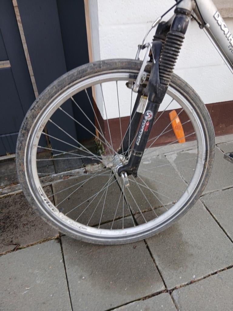 Vélo très bonne état, Divers, Enlèvement
