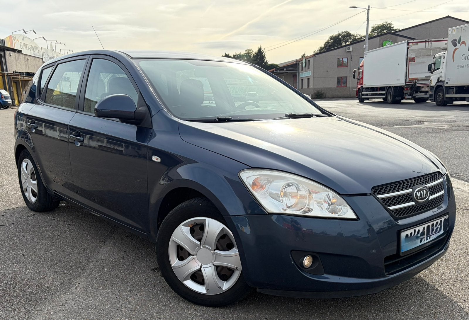 Kia ceed 2009 1.6 essence boîte automatique !, Carnet d'entretien, Noir, 5 portes, 5 places