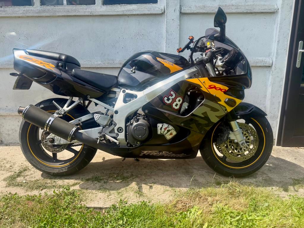 Honda CBR 900rr Fireblade Sc33   22/3/1996, Sportuitlaat, Occasion, 4 cilinders, Super Sport
